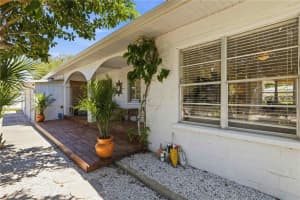 624 BAYSHORE ROAD, NOKOMIS, FL 34275 - MLS#MFRN6143903