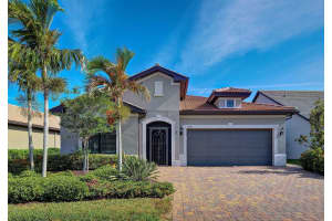 13146 Borrego St, VENICE