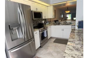 880 BIRD BAY DRIVE, VENICE, FL 34285 - MLS#MFRN6143932