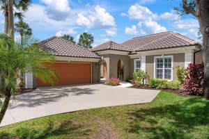 57 Cayman Isles Blvd, ENGLEWOOD