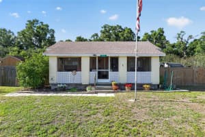 702 Nw 3rd St, MULBERRY