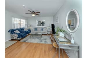 400 BASE AVENUE, VENICE, FL 34285 - MLS#MFRN6144039