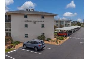 708 Tamiami Trl S #105, VENICE