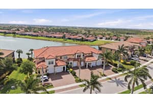 23160 Banbury Way #102, VENICE