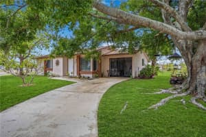 6911 KENWOOD DRIVE, NORTH PORT, FL 34287 - MLS#MFRN6144068