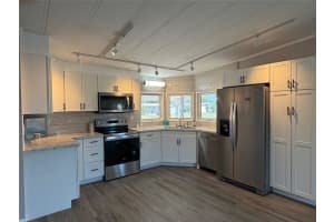 363 LONGWOOD DRIVE, VENICE, FL 34285 - MLS#MFRN6144096