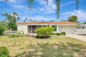 201 LYONS BAY ROAD, NOKOMIS, FL 34275 - MLS#MFRN6144118