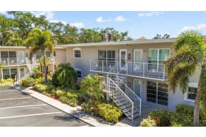 521 W Venice Ave #16, VENICE
