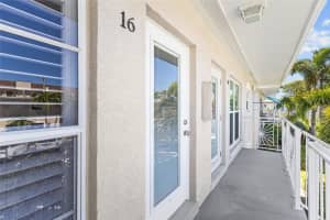 521 VENICE AVENUE, VENICE, FL 34285 - MLS#MFRN6144144
