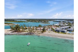 1585 TARPON CENTER DRIVE, VENICE, FL 34285 - MLS#MFRN6144247