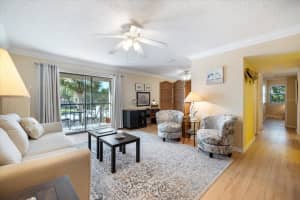 634 BIRD BAY DRIVE, VENICE, FL 34285 - MLS#MFRN6144248
