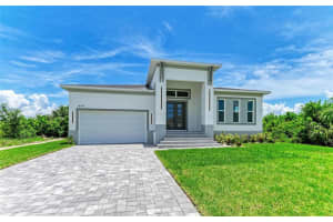 8147 Tracy Cir, PORT CHARLOTTE