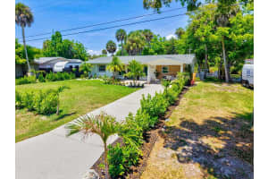 1129 GROVELAND AVENUE, VENICE, FL 34285 - MLS#MFRN6144334