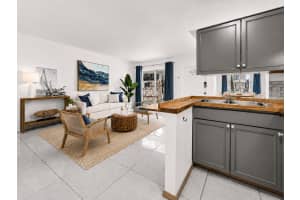 4035 SCHOOL AVENUE, SARASOTA, FL 34231 - MLS#MFRN6144411