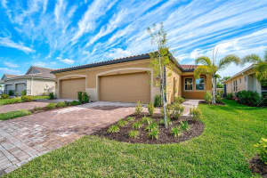 20724 Galileo Pl, VENICE