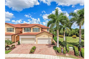 23321 Awabuki Dr #8-102, VENICE