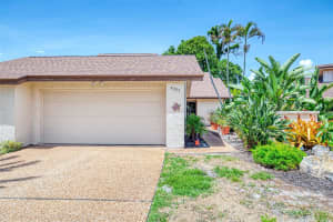 5903 LA VISTA LANE, BRADENTON, FL 34210 - MLS#MFRN6144501