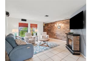 2320 LAKE SHORE DRIVE, NOKOMIS, FL 34275 - MLS#MFRN6144512