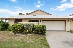 98 Drifting Sands Dr, VENICE
