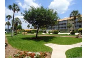 315 Causeway N, New Smyrna Beach, FL 32169, Sold 10/01/15