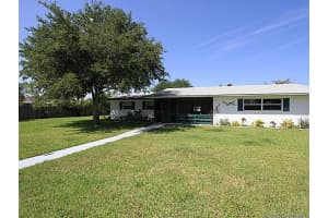 200 Castile St, New Smyrna Beach, FL 32169, Sold 02/09/16