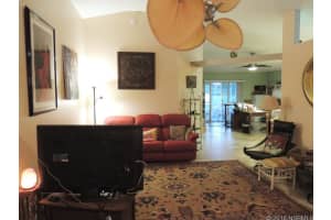 319 Leaning Oak Dr, Edgewater, FL 32141, Sold 09/13/16