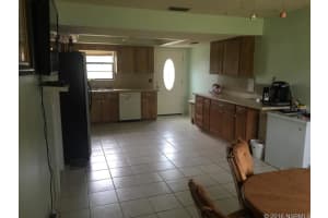 211 Cherrywood Ln, Edgewater, FL 32132, Sold 10/31/16