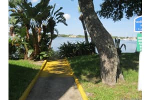 415 N Halifax Ave, Daytona Beach, FL 32118, Sold 03/01/17