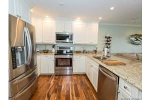 123 Lagoon Ct, New Smyrna Beach, FL 32169, Sold 09/30/16