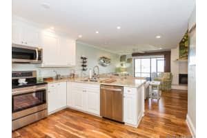 123 Lagoon Ct, New Smyrna Beach, FL 32169, Sold 09/30/16