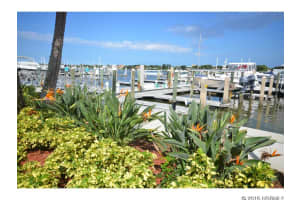 503 Causeway N, New Smyrna Beach, FL 32169, Sold 04/17/17