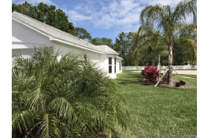 511 Cedaredge Dr, New Smyrna Beach, FL 32168, Sold 10/31/17