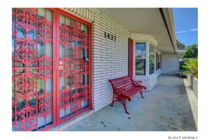 1437 Golfview Dr, Daytona Beach, FL 32114, Sold 09/29/17