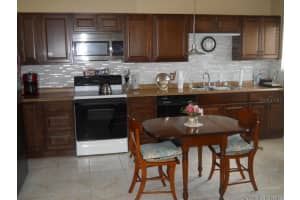 159 Breezeway Ct, New Smyrna Beach, FL 32169, Sold 04/04/18