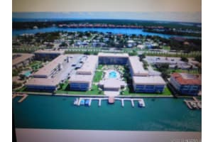 315 Causeway N, New Smyrna Beach, FL 32169, Sold 04/26/19