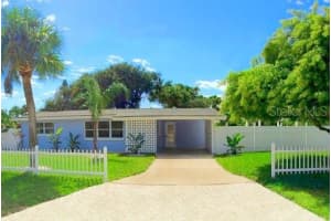 801 2nd AVENUE, NEW SMYRNA BEACH, FL 32169 - MLS#MFRNS1050041