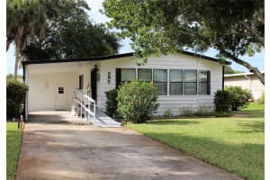 295 Navajo Dr, Oak Hill, FL 32759, Sold 03/27/20