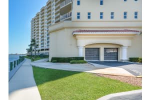 2801 S Ridgewood Ave, South Daytona, FL 32119, Sold 12/06/19