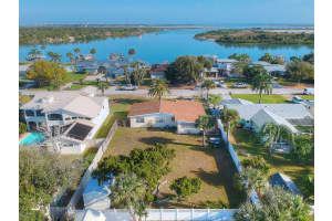 82 Cunningham Dr, New Smyrna Beach, FL 32168, Sold 06/30/20