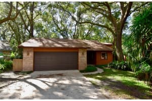 18 Willowwood Trail, DeLand, FL 32724, Sold 04/23/20