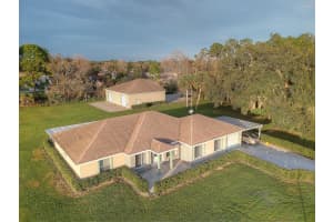 1041 Flying M Ct, Edgewater, FL 32132, Sold 08/26/20