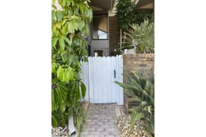 160 Breezeway Ct, New Smyrna Beach, FL 32169, Sold 05/18/20