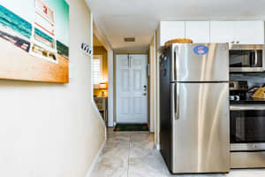 111 N Atlantic Ave, New Smyrna Beach, FL 32169, Sold 06/26/20