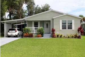 242 Navajo Dr, Oak Hill, FL 32759, Sold 11/02/20