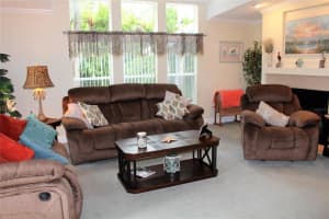 242 Navajo Dr, Oak Hill, FL 32759, Sold 11/02/20