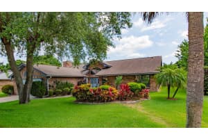 821 Clear Lake Dr, Port Orange, FL 32127, Sold 08/04/20