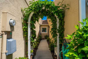 2201 Hawks Cove Cir, New Smyrna Beach, FL 32168, Sold 09/28/20
