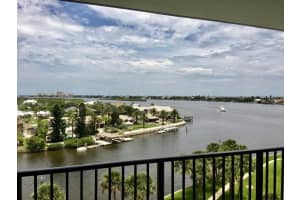 501 Causeway N, New Smyrna Beach, FL 32169, Sold 10/09/20