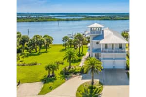 615 Riverside Landing Dr, Oak Hill, FL 32759, Sold 04/23/21