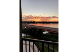 503 Causeway N, New Smyrna Beach, FL 32169, Sold 09/01/20